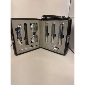 Geoffrey Beene Travel Bar kit  leather case With Lock 6 1/4x7 1/2 Inches